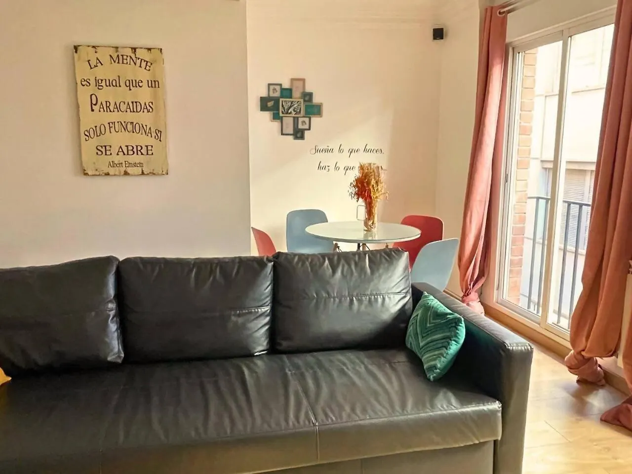 Апартаменты Home4U Mariana Pineda Гранада